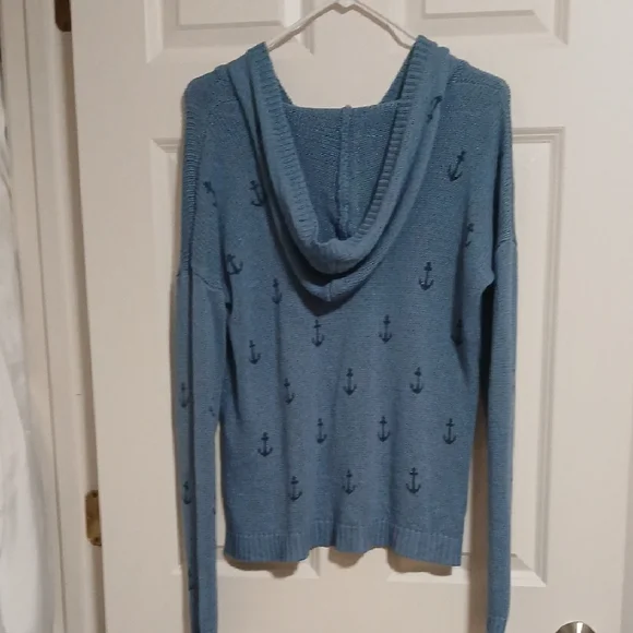 Marled Light Blue Anchor V-Neck Hooded Sweater - Picture 7 of 8